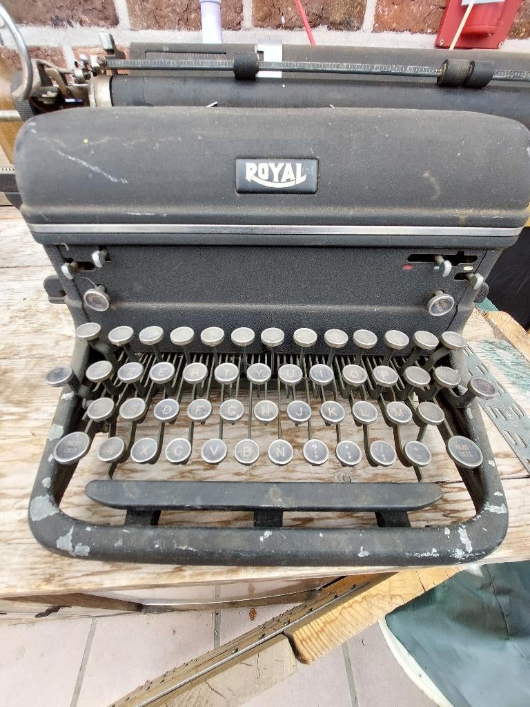 Machine à écrire vintage ROYAL, Enlèvement