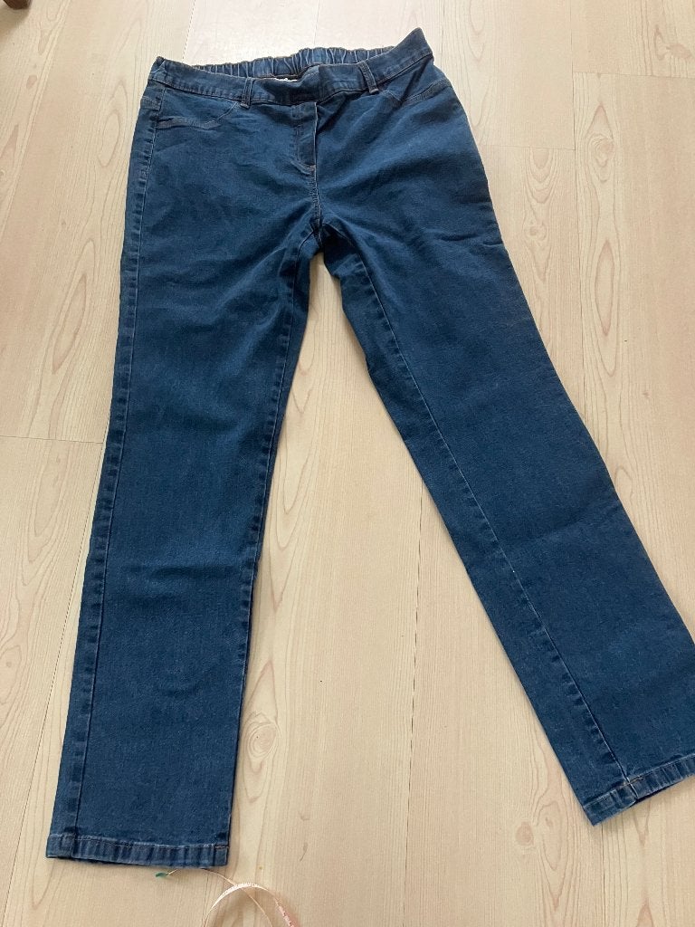 Jeans Damart Stretch 44 taille tot 47 cms, Kleding | Dames, Blauw, Ophalen of Verzenden, Zo goed als nieuw, W33 - W36 (confectie 42/44)