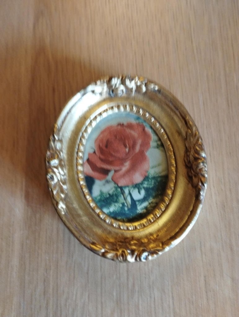 Cadre doré ancien de style victorien avec peinture de rose, Enlèvement