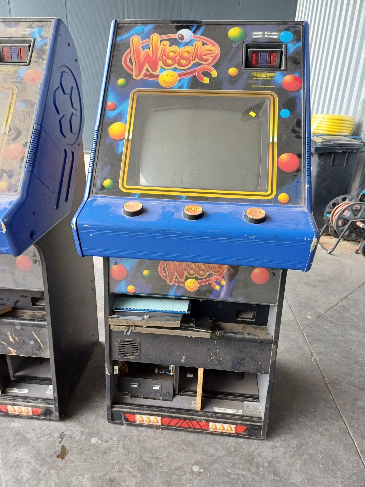 3x arcade/gokkast, Enlèvement
