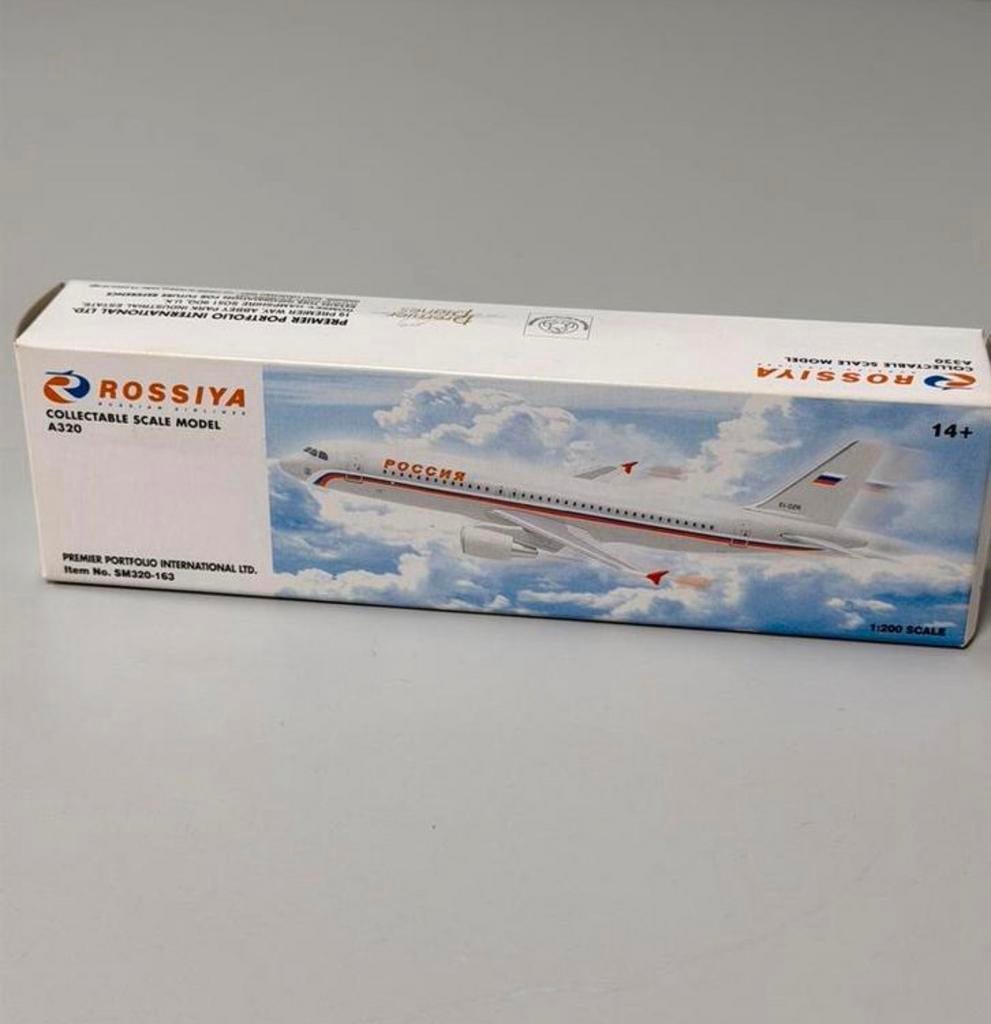 Rossiya Airlines Airbus A320 modèle réduit 1:200 — neufe, Enlèvement ou Envoi, Neuf, 1:200 ou moins, Avion