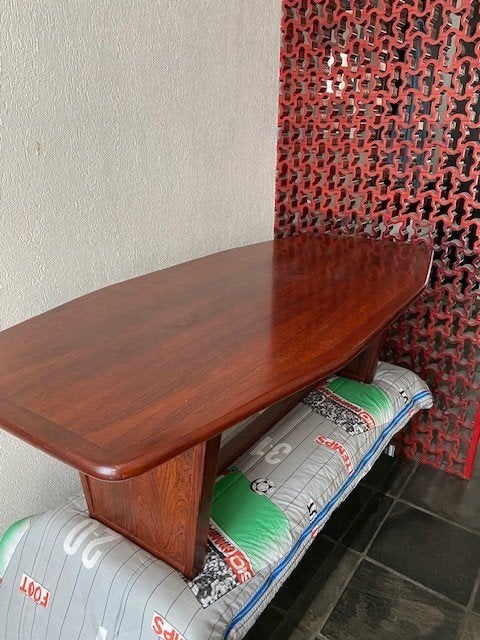 Salontafel vintage 1.40m x 0.65m, Huis en Inrichting, Tafels | Salontafels, Ophalen, Gebruikt