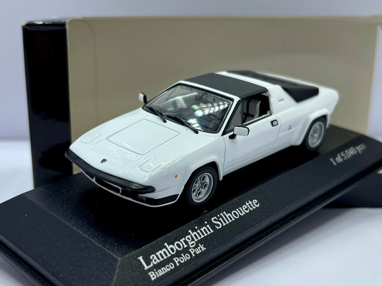1:43 lamborghini silhouette 1976 - MINICHAMPS, Hobby & Loisirs créatifs, Enlèvement ou Envoi, Comme neuf, MiniChamps