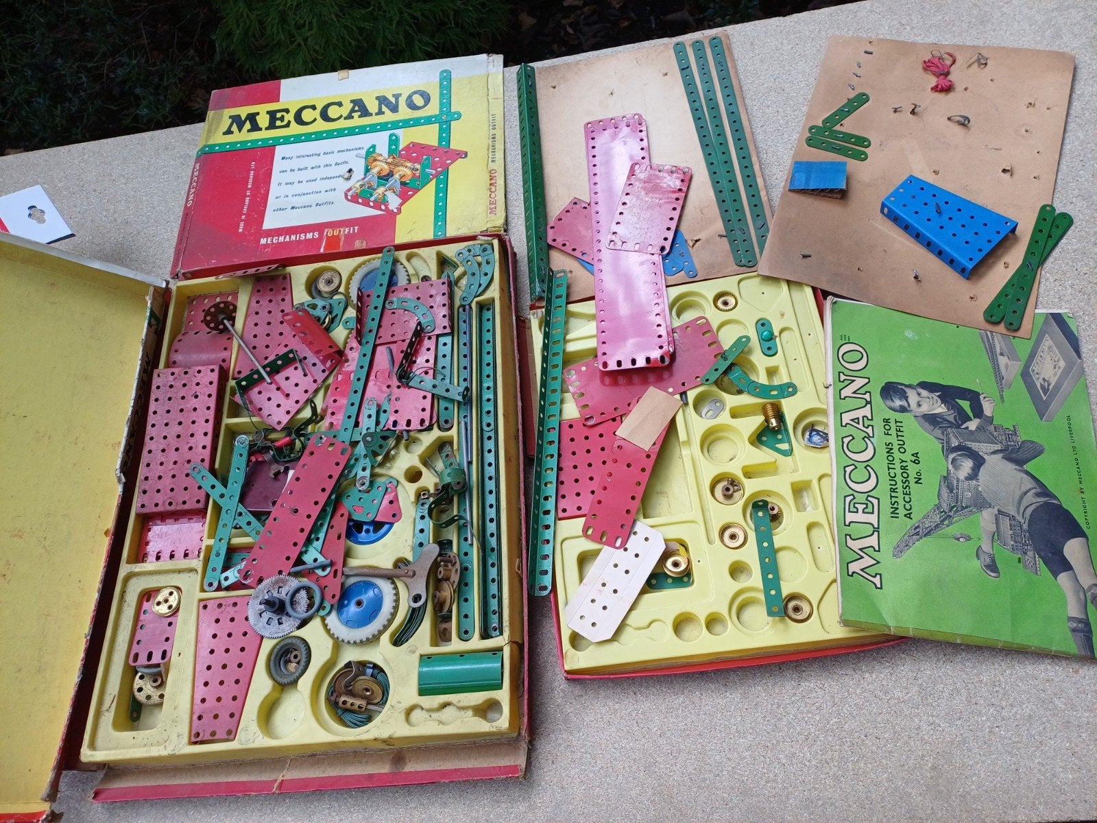2 meccano dozen al dan niet compleet, Ophalen of Verzenden