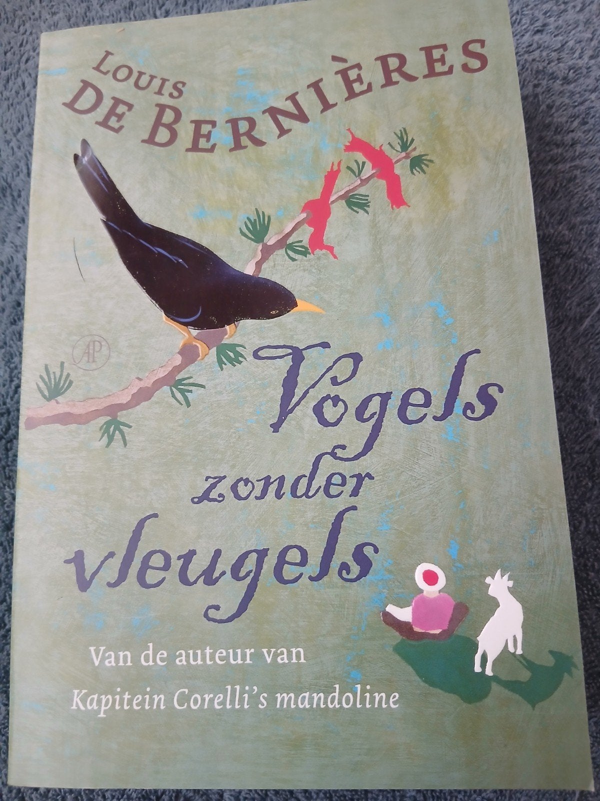 Louis de Bernieres - Vogels zonder vleugels, Ophalen of Verzenden, Louis de Bernieres