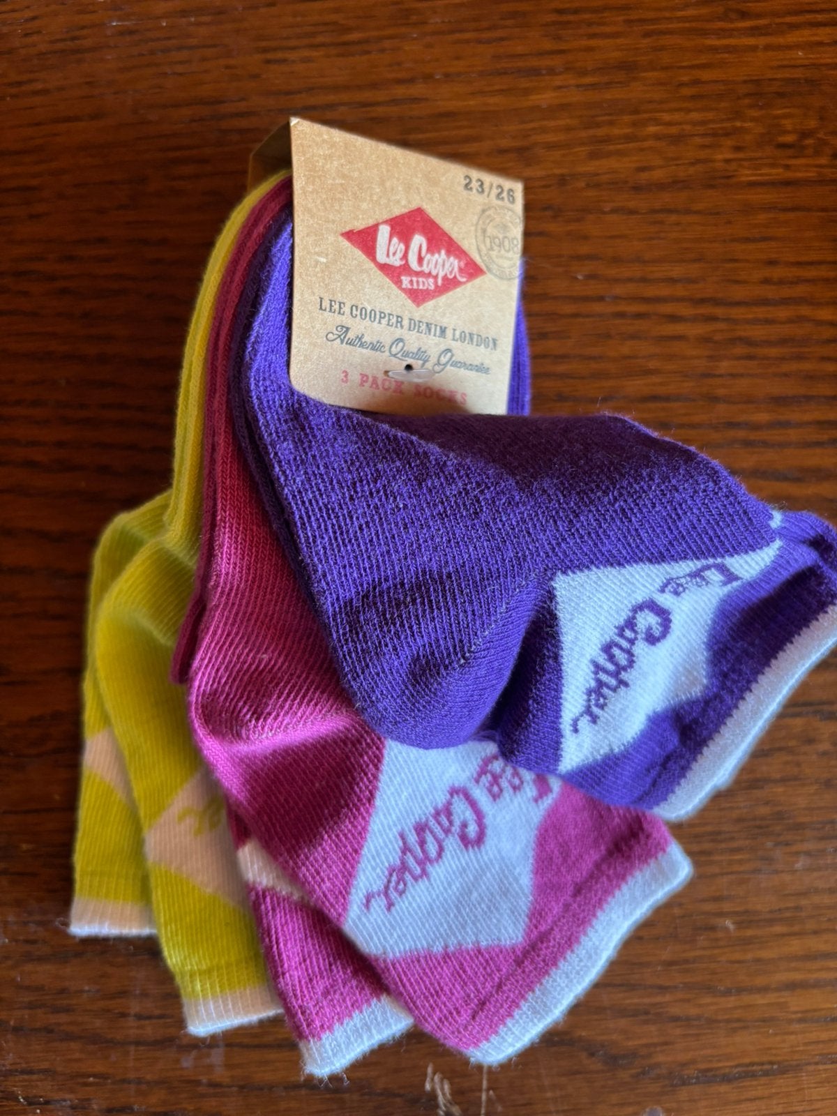 Nieuwe kindersokken Lee Cooper, Kinderen en Baby's, Kindermode-accessoires, Ophalen of Verzenden, Nieuw, Overige typen