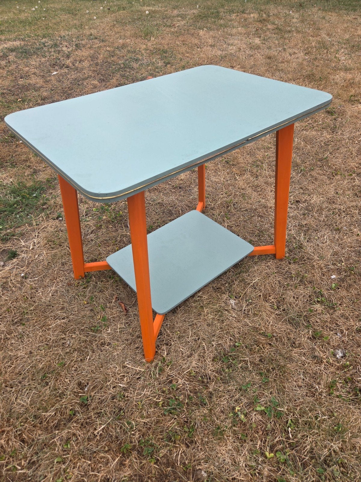 Superbe table de salon ou d'appoint rétro,  vintage, Maison & Meubles, Tables | Tables de salon, Enlèvement