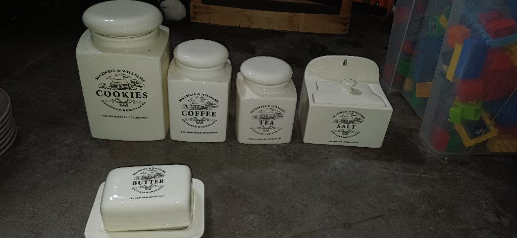 Jolis pots à épices et condiments – Excellent état, Enlèvement, Comme neuf
