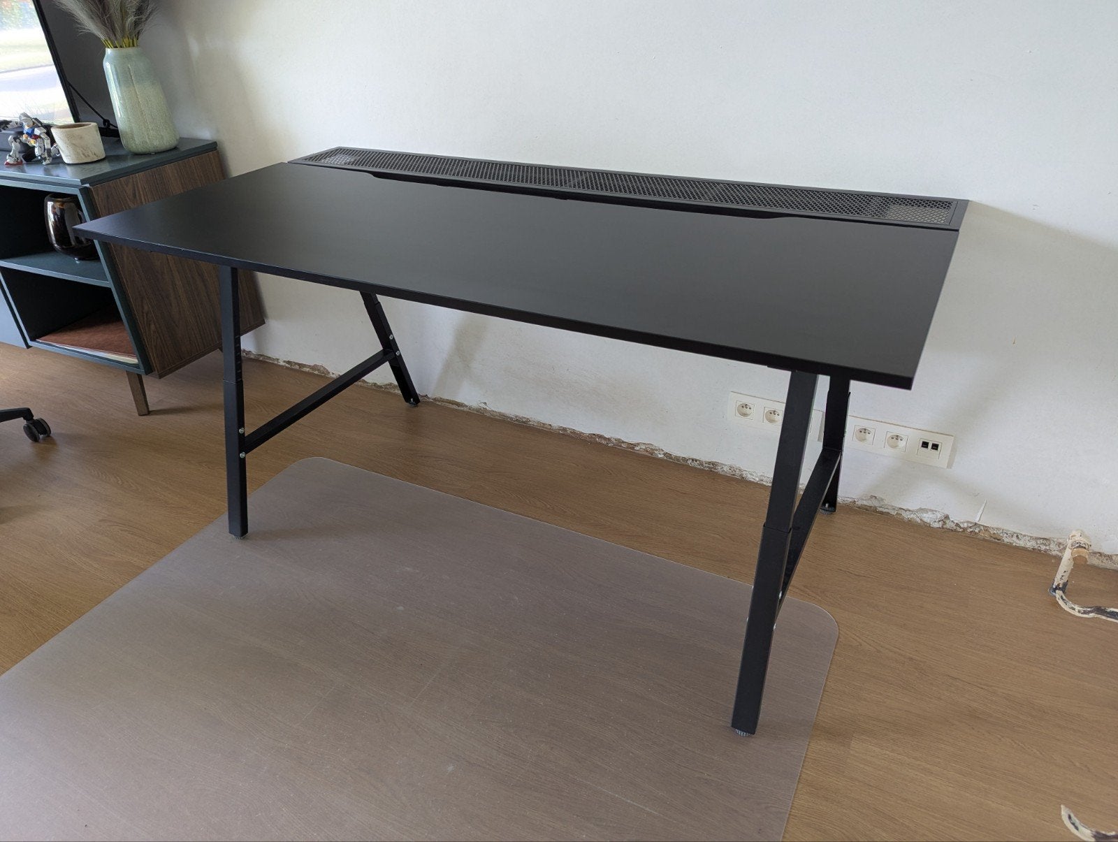 Ikea Utespelare gaming bureau, Enlèvement, IKEA