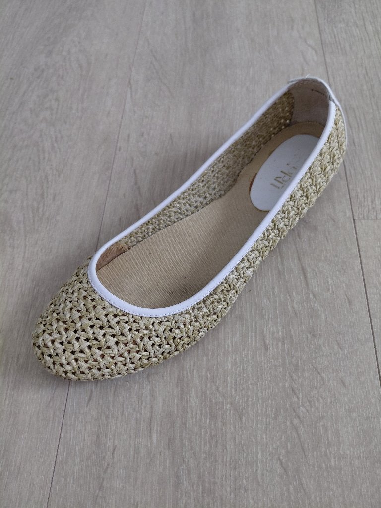 ballerina's, Kleding | Dames, Schoenen, Ophalen, Beige, Ballerina's, Zo goed als nieuw