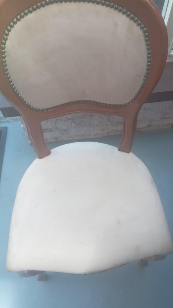 4 chaises