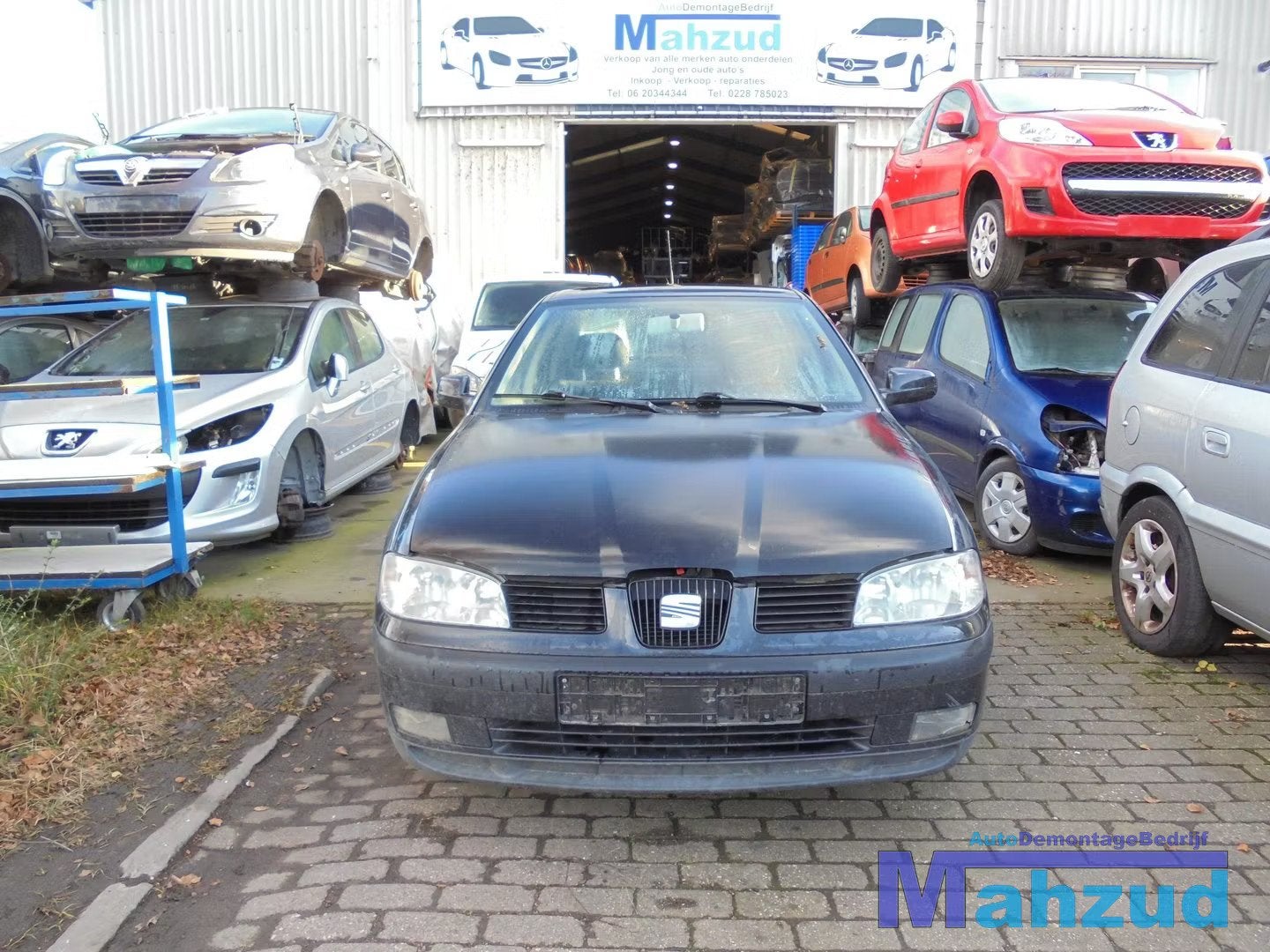 2001 SEAT IBIZA 2 6K1 AUA APE DXK 1.4 16V Demontage sloop 27, Autovia A-2, Km 585 585
08760  Martorell, ES, SEAT S.A., Utilisé