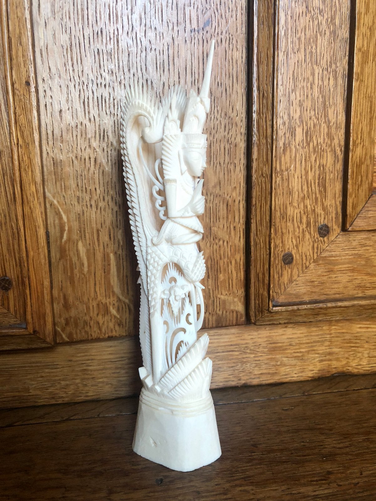 Beeldje gendergodheid van Ivoorbeen uit Bali, Antiek en Kunst, Kunst | Niet-Westerse kunst, 20 cm, Beige, Indonesië, Handgemaakt