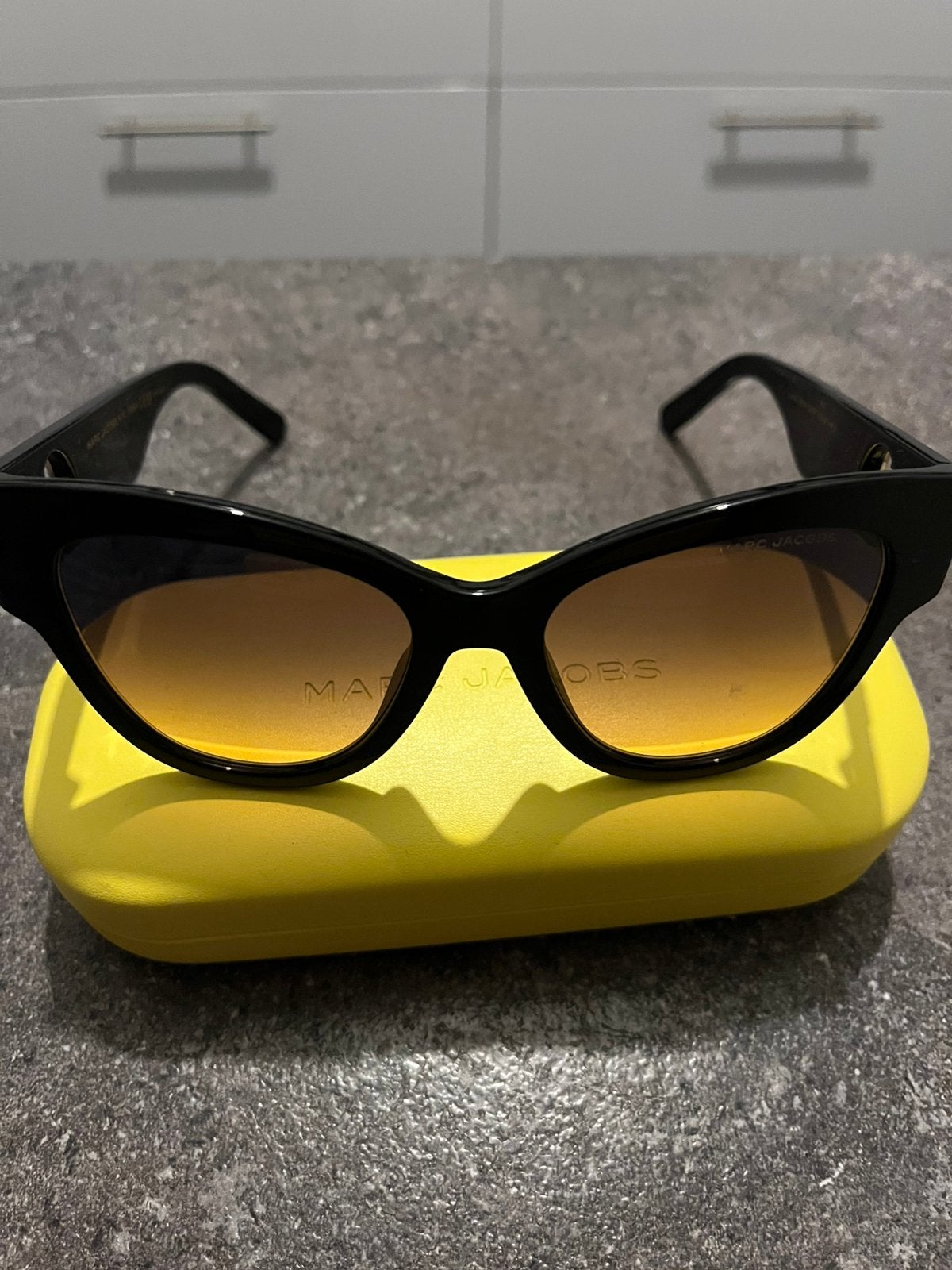 Lunettes de soleil œil de chat Marc Jacobs, Neuf, Autres marques, Enlèvement, Lunettes de soleil