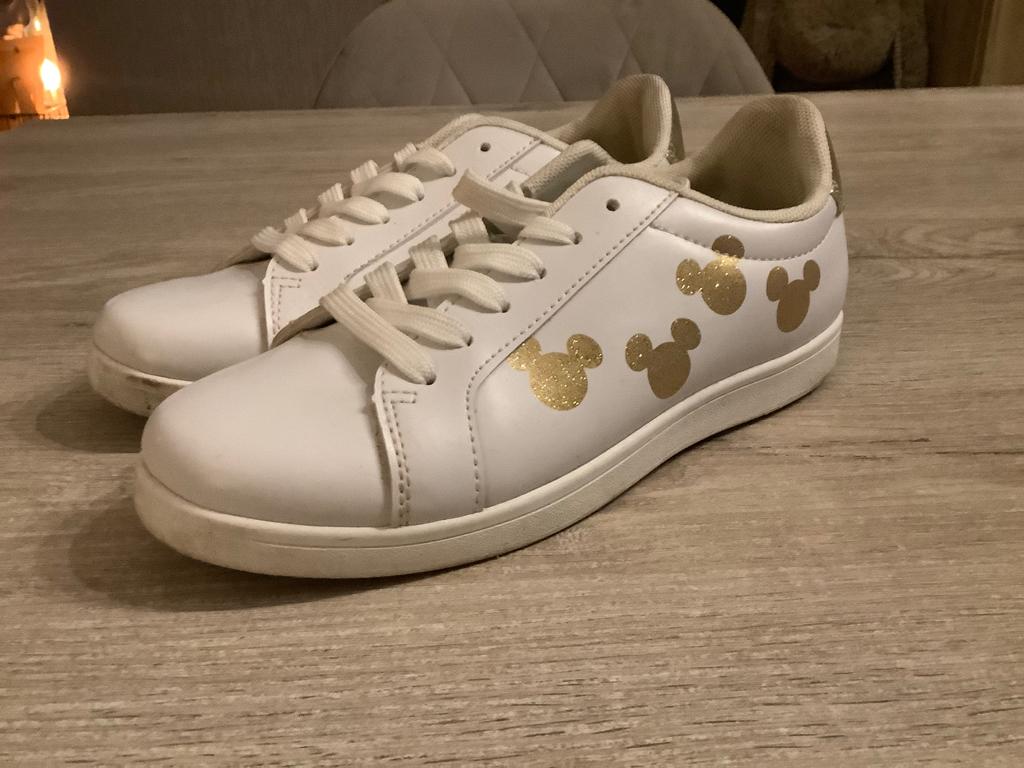 Disney Mickey Mouse sneakers (Maat 36), Wit, Ophalen of Verzenden, Sneakers, Onbekend