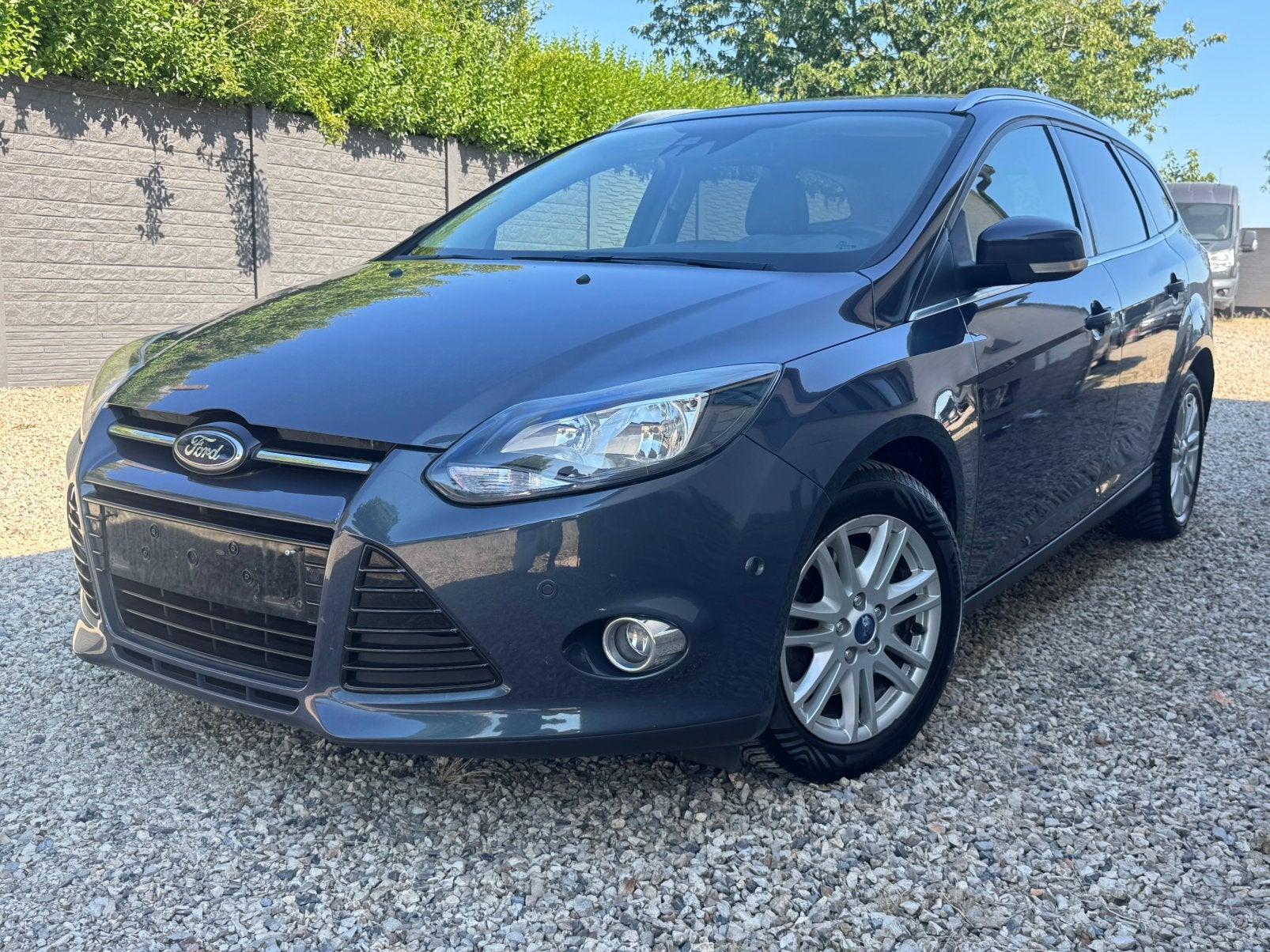 Ford Focus 2.0 TDCi AUTOBOX/SENSOR/CRUISE/BT/CLIM/CAMERA, Euro 5, 4 cilinders, Leder en Stof, 120 kW