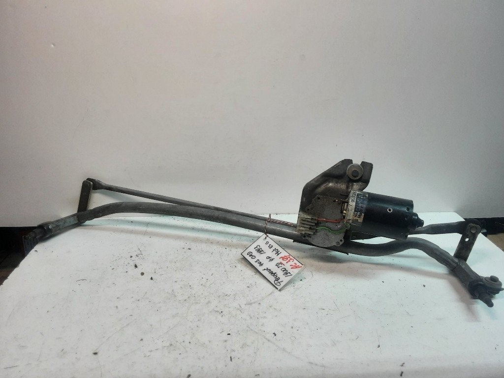 MOTEUR ESSUIE-GLACE AVANT Peugeot 405 II (4B) (9601335580), Kontakt-peugeot@peugeot.com, Utilisé, Peugeot Deutschland GmbH, Bahnhofsplatz
65423  Rüsselsheim, DE