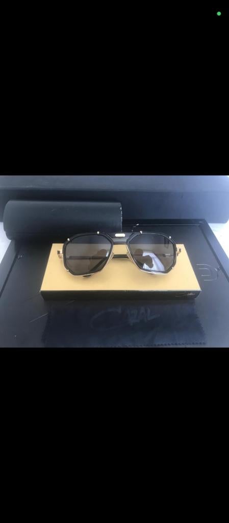 Lunette de soleil CAZAL noir & Or, Handtassen en Accessoires, Zonnebrillen en Brillen | Heren, Ophalen, Zwart, Bril