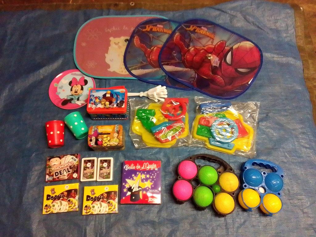 lot de 18 jeux et articles pour enfants, Diversen, Ophalen, Zo goed als nieuw