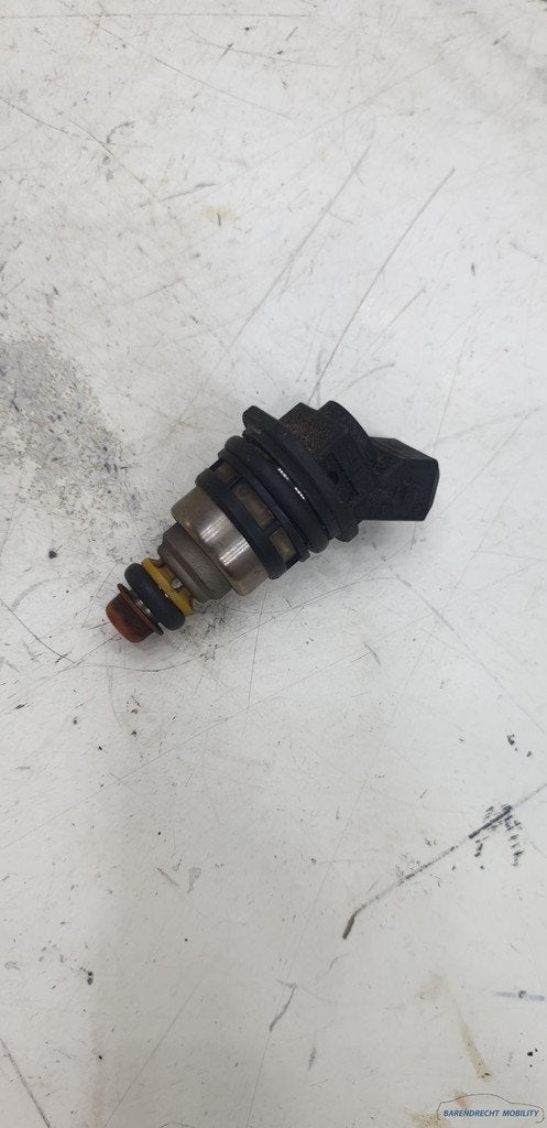 Injecteur essence Peugeot 306 1.8 0280155505 LFZ LFX origina, Taurusavenue 1
2132 LS  Hoofddorp, NL, Contact.group@renault.com