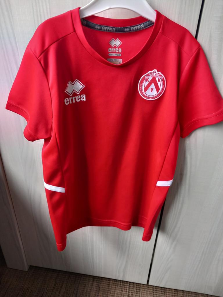 Kv Kortrijk set, Sport en Fitness, Voetbal, Ophalen of Verzenden, Shirt