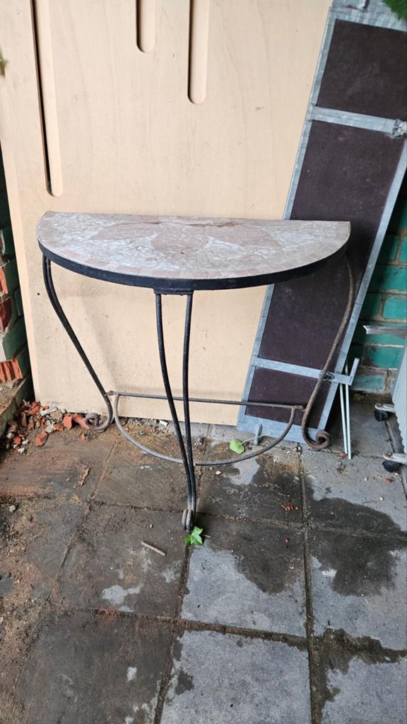 Decoratie tafel, Ophalen