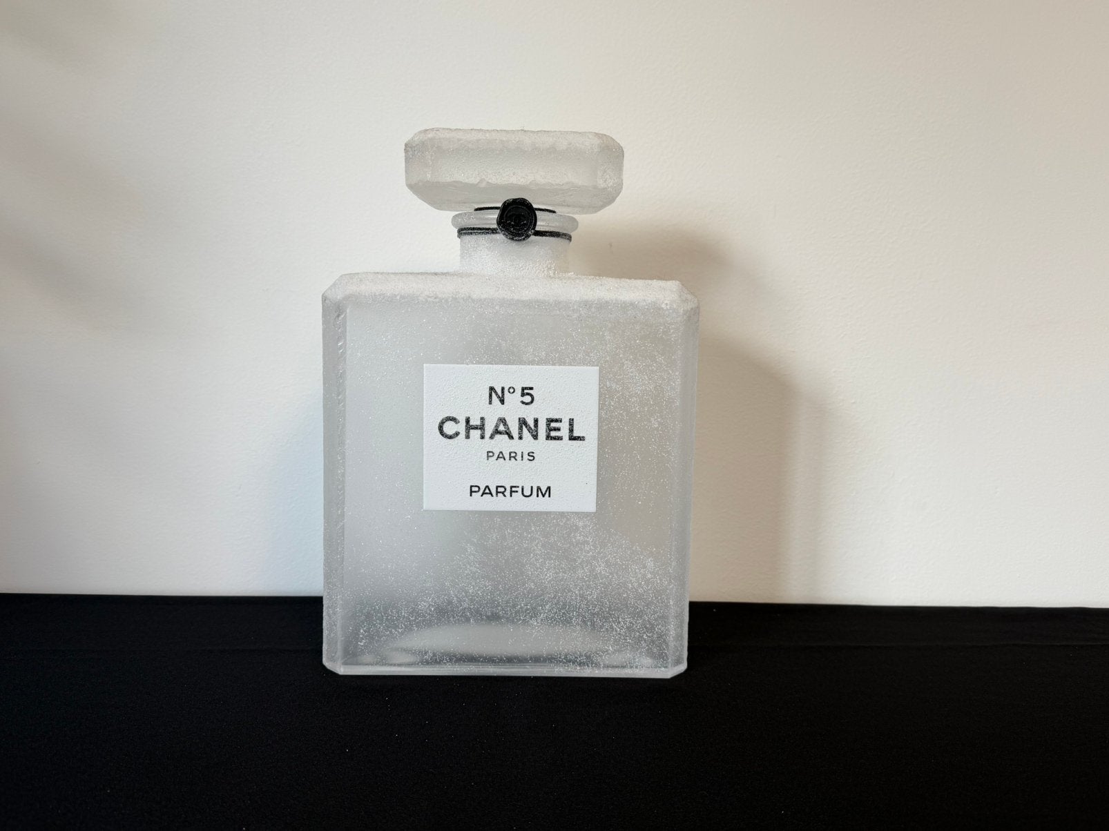 Chanel - Factice géant 30 cm - Numéro 5 - Edition givré, Enlèvement ou Envoi, Neuf, Bouteille de parfum