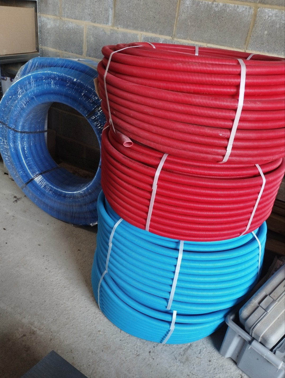 rouleaux tuyau alpex neufs, Enlèvement