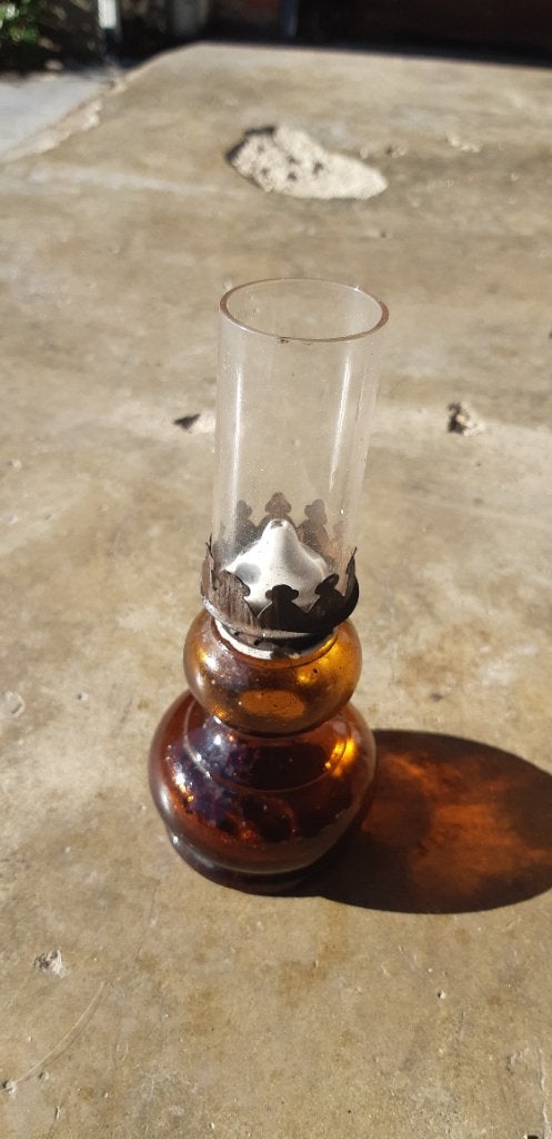 Petite lampe à pétrole verre ambré, Antiquités & Art, Enlèvement