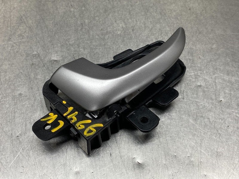 POIGNEE EXTERIEURE AVANT GAUCHE Hyundai i30 Wagon (GDHF5), Utilisé, Avant, Hyundai