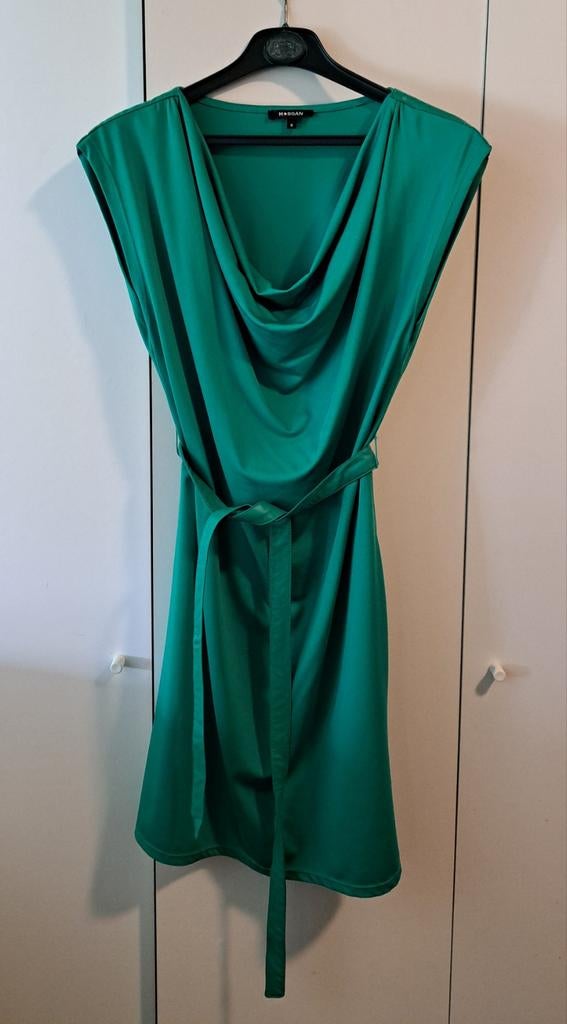 Jurk Morgan, Ophalen