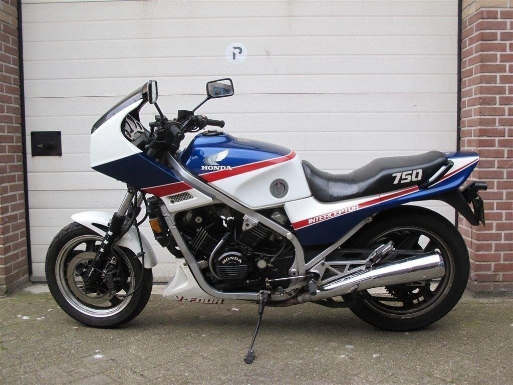 Honda old 1B VF750F onderdelen model 1985 classic superbike, Motos, Pièces | Oldtimers & Ancêtres, Utilisé, Enlèvement ou Envoi