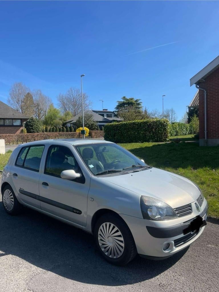 Clio phase 2 bon état, Autos, Achat, Entreprise, Essence, Clio