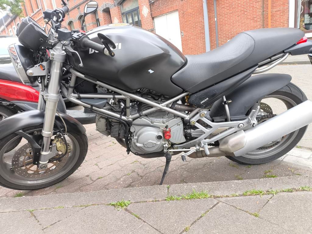 Ducati monster 600, Enlèvement