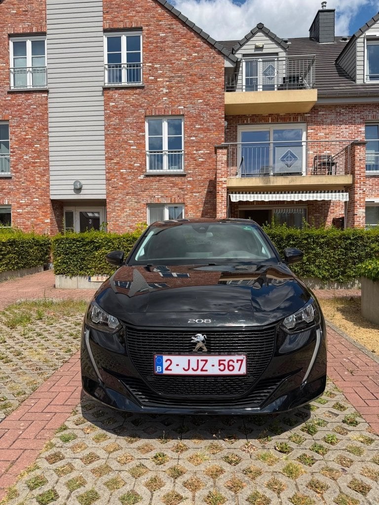 Leasing à reprendre Peugeot 208 électrique, Autos, Peugeot, Particulier, Électrique, 5 portes, Automatique, Noir, Noir, TVA déductible