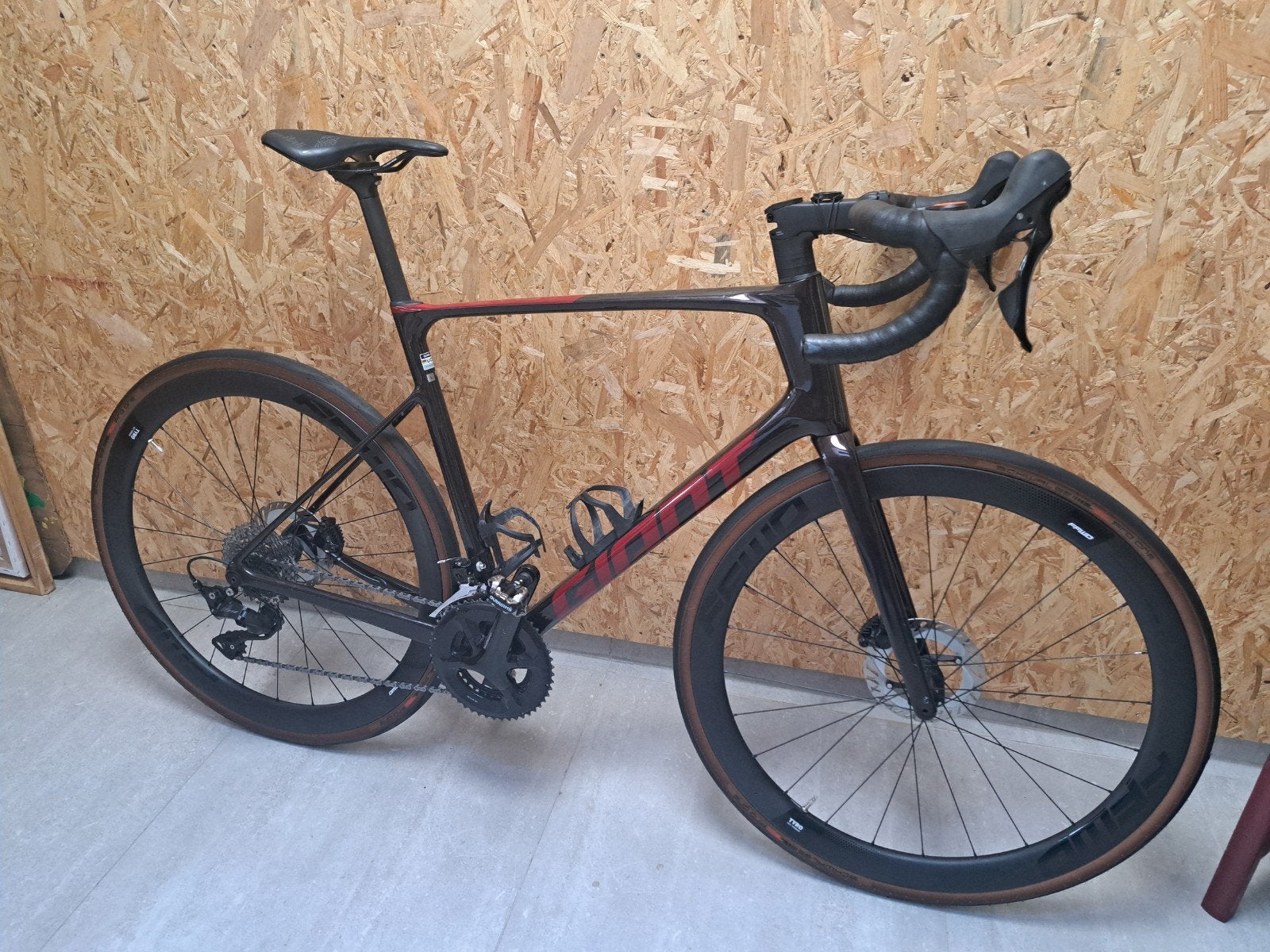 Giant Defy Racefiets, Ophalen, Carbon, Giant