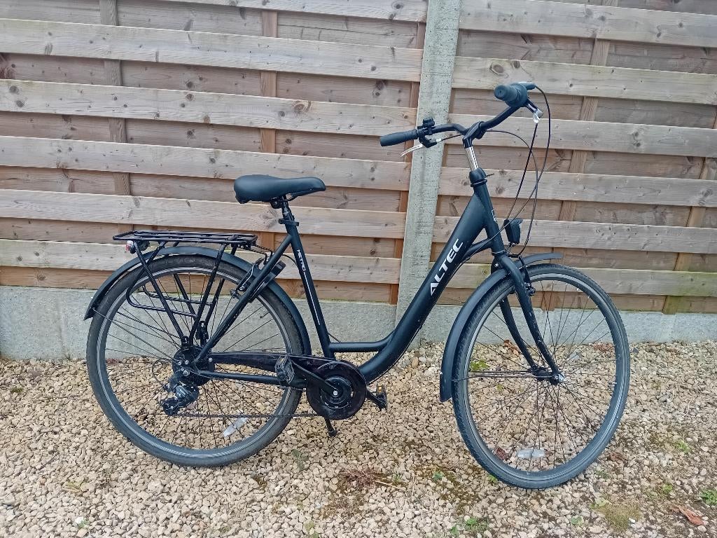 Stadsfiets Altec,  zo goed als nieuw, 47 tot 50 cm, Ophalen, Zo goed als nieuw, Versnellingen