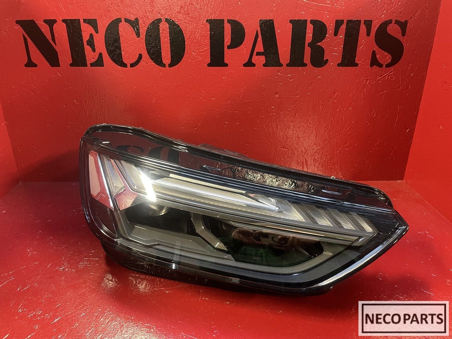 AUDI Q5 80A FACELIFT MATRIX LED KOPLAMP 80A941036E ORIGINEEL, Gebruikt, -, -, -