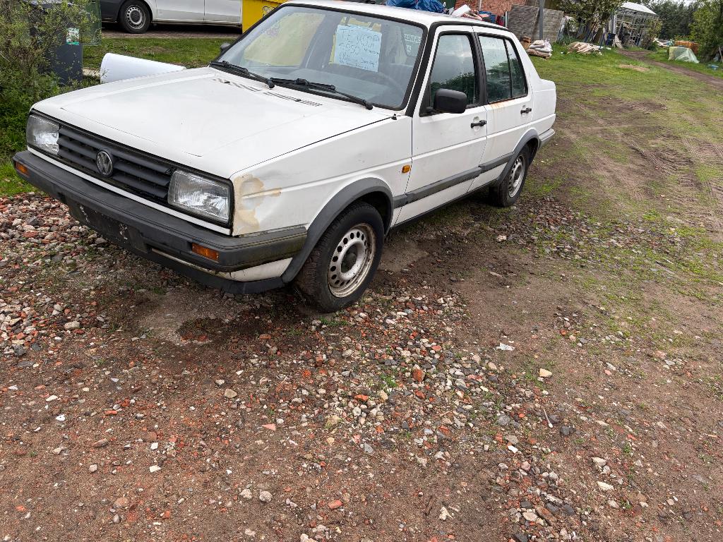 Volkswagen jetta, Auto's, Voorwielaandrijving, Stof, Zwart, Wit
