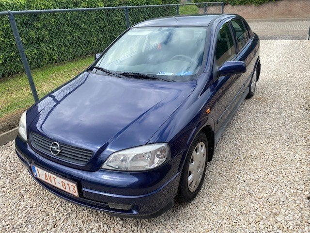 OPEL ASTRA 17 TD DUE À LA MORT, Autos, Opel, Particulier, Astra, Verrouillage central, Phares antibrouillard, Diesel, Euro 4, Berline