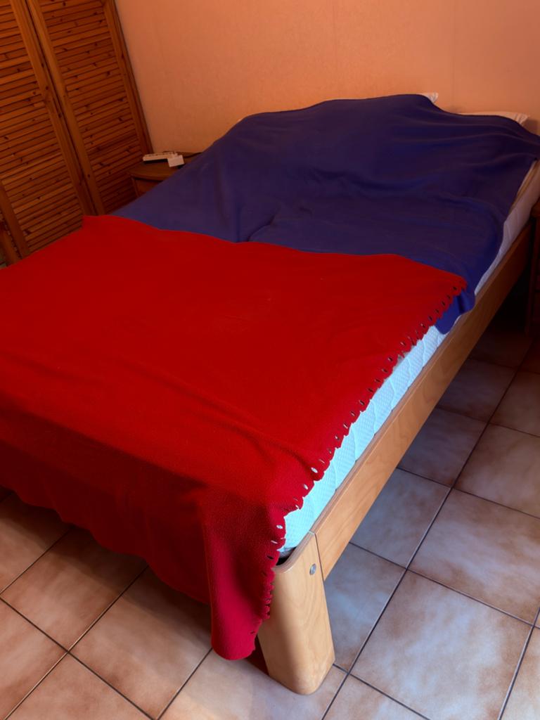 Lit AUPING AVEC MATELAS AUPING, Maison & Meubles, Enlèvement, Comme neuf