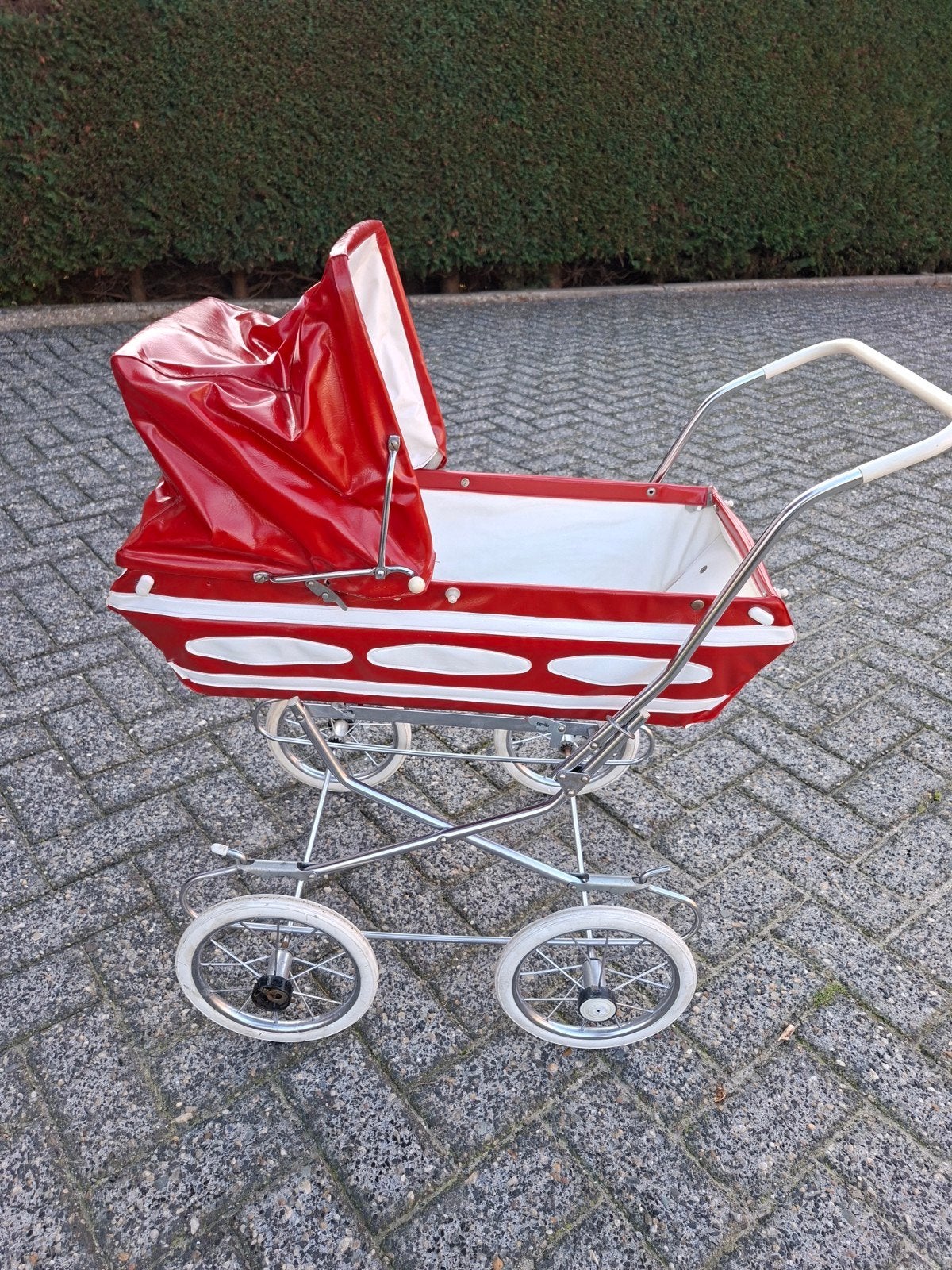 Prachtige Vintage Poppenwagen Rood/Wit (Jaren '60/'70), Ophalen, Gebruikt
