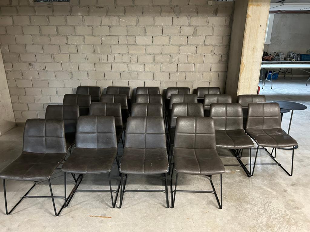 Set van 21 industriële eetkamerstoelen, Synthétique, Enlèvement, Noir, Cinq, Six Chaises ou plus