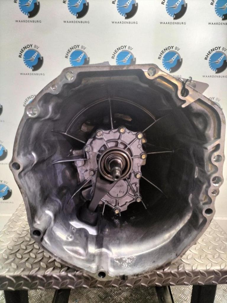 NISSAN NAVARA TRANSMISSIE / VERSNELLINGSBAK 32010NKB5B 2018, Ophalen of Verzenden, Gebruikt, Stiba lid