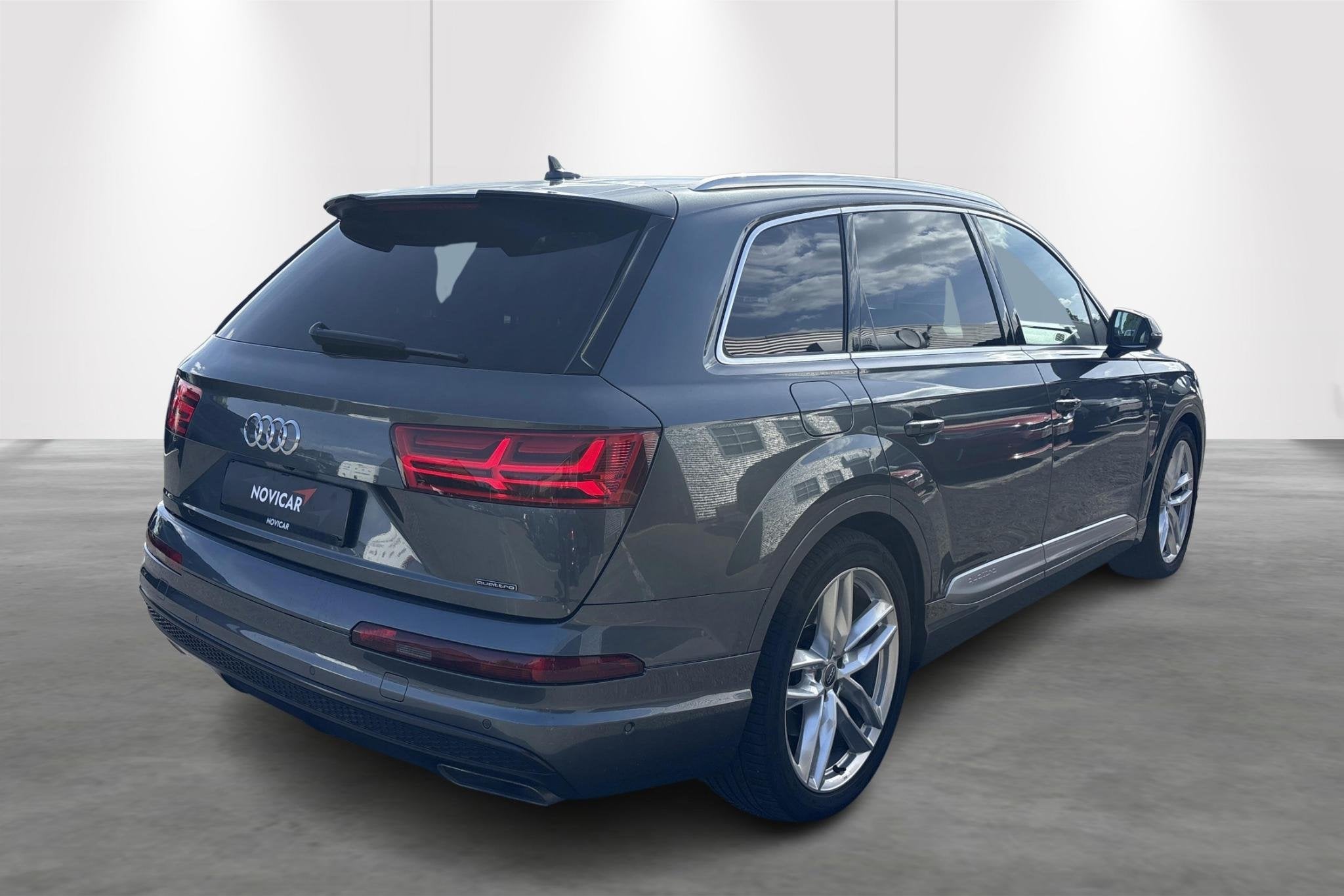 Audi Q7 3.0 TDI 160kW Tiptr. quattro - 7PL + WINTERKIT, Autos, Achat, Euro 6, Carnet d'entretien, Noir