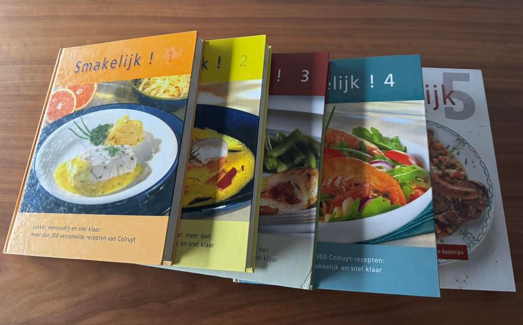 5 Kookboeken smakelijk Colruyt, Boeken, Ophalen, Gelezen