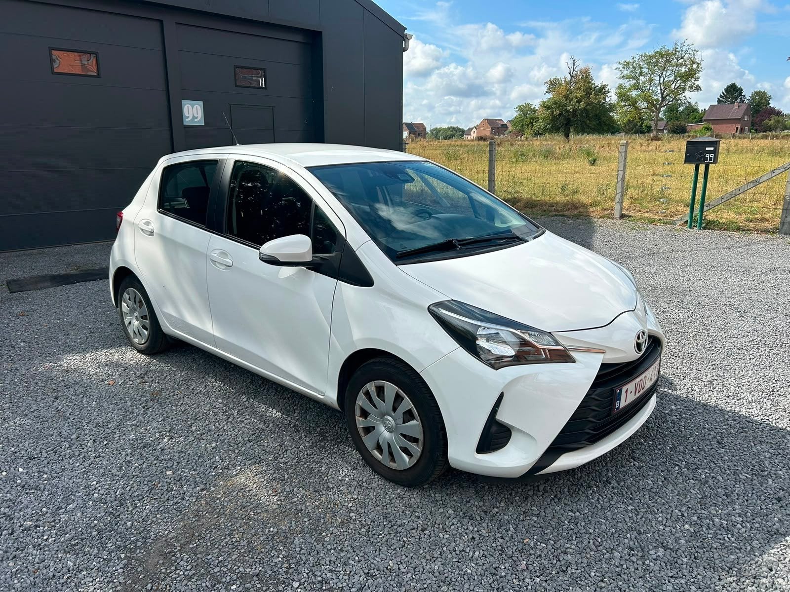 Toyota Yaris 1.5 essence AIRCO 10/2018 Euro 6c Bluetooth, Bluetooth, Achat, Entreprise, 5 portes