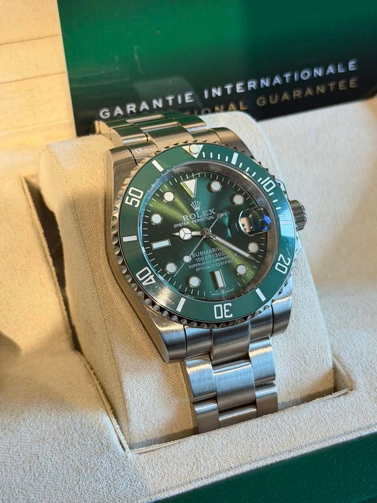 Rolex Submariner Date Hulk, Handtassen en Accessoires, Horloges | Antiek, Ophalen of Verzenden, Staal, Polshorloge, Overige merken