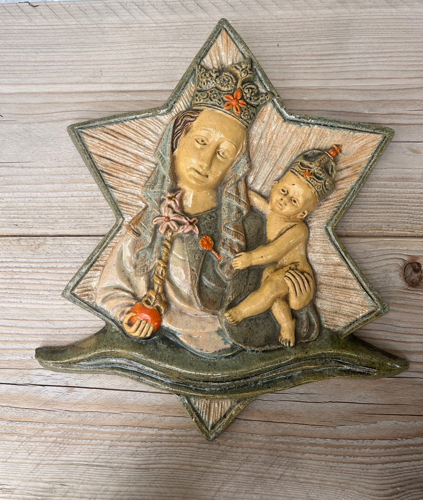 madonna met kind russel-tiglia gevelsteen, Ophalen of Verzenden