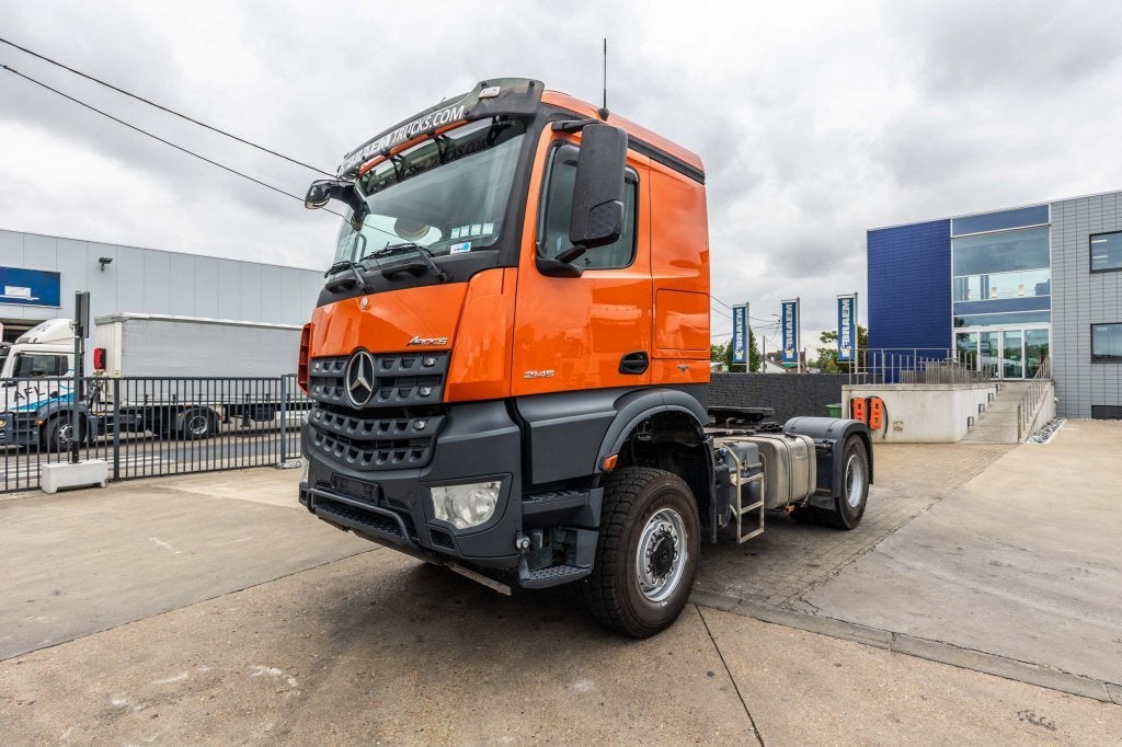 Mercedes-Benz AROCS 2145 - 4X4 (bj 2017), Auto's, Vrachtwagens, Overige kleuren, Airconditioning, Mercedes-Benz, Bedrijf